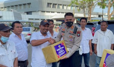 Baksos Ditlantas Polda Kepri Jelang Peringatan Hari Lalu Lintas Bhayangkara Ke-67 Tahun 2022