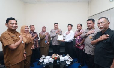 Kabid Humas Polda Kepri Silaturahmi Ke Kantor Komisi Informasi Publik Provinsi Kepri