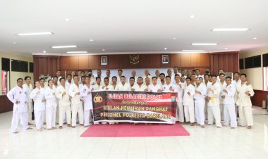 Kabag Ops Polresta Barelang Pimpin Ujian Bela Diri Bagi 74 Personel Sebagai Syarat Kenaikan Pangkat