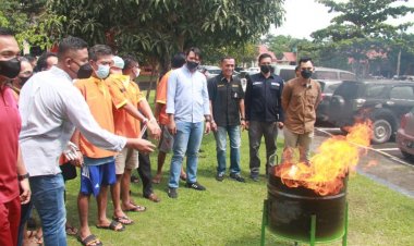 Ditresnarkoba Polda Kepri Musnahkan Barang Bukti Narkotika Jenis Sabu, Kokain dan Ganja