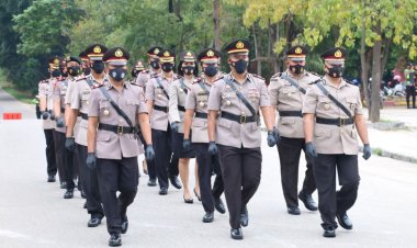 Serah Terima Jabatan Kabag, Kasat, Kapolsek, dan Pelantikan Kasi Dokkes Polresta Barelang