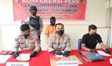 Kapolsek Sekupang Gelar Konferensi Pers Ungkap Kasus Pelaku Penganiayaan Berat