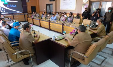 Forkopimda Jatim Jenguk Korban Tragedi Kanjuruhan, Pastikan Beri Perawatan Maksimal