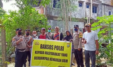 Polsek Lubuk Baja Kembali Melaksanakan Baksos Kepada Masyarakat Kurang Mampu Yang Terdampak Pasca Kenaikan Harga BBM