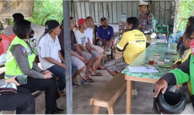 Dit Lantas Polda Kepri Gelar Sosialisasi Kamseltibcar Lantas dan Prokes ke Sejumlah Ojek Online di Simpang Bagan