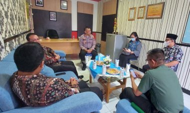 Kapolsek Belakang Padang Bersama Uspika Kecamatan Belakang Padang Jalin Sinergitas