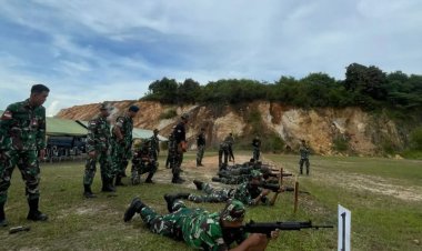 Lanud Hang Nadim Laksanakan Latihan Menembak di Lapangan Tembak Yonif 10 Marinir