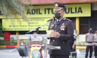 Polresta Barelang Gelar Upacara 10 November Peringatan Hari Pahlawan Ke-77