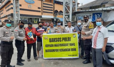 Polsek Lubuk Baja Melaksanakan Baksos di Pangkalan Ojek Depan Center Point