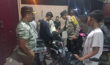 Patroli Batara Biru Polsek Batu Ampar Periksa Kelengkapan Surat Kendaraan Yang Tidak Sesuai Standar
