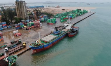 Berhasil Kumpulkan Penerimaan Negara Sebesar Rp4,94 Triliun pada 2022, Bea Cukai Batam Optimis Capai Target 2023