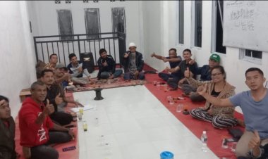 TOMAS SEI-NAYON Membentuk relawan untuk Hj Muhammad rudi. Hj Marlin agustina dengan nama relawan "RUMAH NAYON"