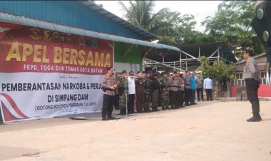 APEL BERSAMA FKPD, TOKOH AGAMA, TOKOH MASYARAKAT KOTA BATAM DAN PEMBAGIAN SEMBAKO DALAM RANGKA PEMBERANTASAN NARKOBA DAN PERJUDIAN DI SIMPANG DAM MUKAKUNING