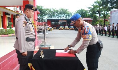 Polresta Barelang Gelar Apel Serah Terima Siswa Latja Diktukba Polri Gelombang I T.A 2023 SPN Polda Kepri