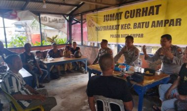 Kamtibmas Polsek Batu Ampar Kembali Gelar Jumat Curhat Bersama Masyarakat Pelabuhan Rakyat Sei Jodoh Kec. Batu Ampar.