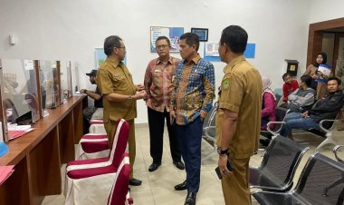 Disdukcapil Kota Batam Belum Penuhi Standar Pelayanan