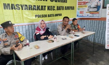 Kegiatan Jumat Curhat Kamtibmas dengan Masyarakat di Kelurahan Kampung Seraya di Wilkum Polsek Batu Ampar Kota Batam
