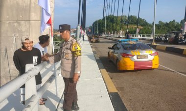 Polsek Sagulung gelar Himbauan Kamtibnas dan sosialisasi saber pungli di jembatan 1 Barelang