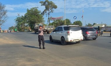 Setiap pagi Laksanakan Gatur Lalin Pagi untuk Kelancaran Pengguna Jalan Raya