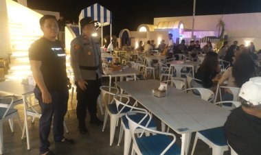Polsek Bengkong Lakukan Pengamanan Konser Nyoman Paul di Cafe De' Sans