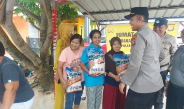 Kegiatan Jumat Curhat Polsek Batu Ampar Bersama Warga di Batu merah Rt 20 Rw 6 Kelurahan Batu Merah