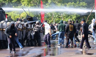 Polda Kepri, Satbrimob dan Polresta Barelang Gelar Simulasi Sispamkota Jelang Pemilu 2024