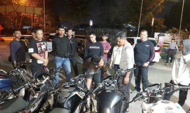 Gabungan Polsek Batu Aji, Sekupang dan KKP Tangkap Pelaku Balap Liar Berikut Sepeda Motor di Wisata Mata Kucing Batam