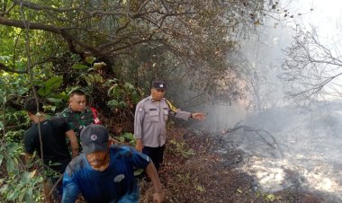 Gerak Cepat Polsek Sekupang bersama Babinsa, Damkar dan Warga padamkan kebakaran Lahan Bukit Harimau