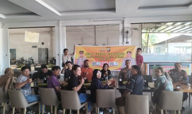 Polsek Bengkong Sambangi Warga di Jumat Curhat Kamtibmas