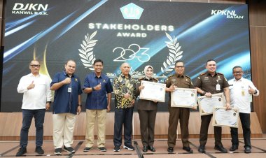 BP Batam Raih Lima Penghargaan dalam KPKNL Batam Stakeholders Award 2023