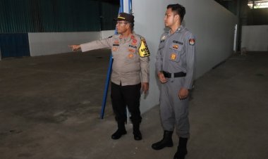 Satgas Humas Operasi Mantap Brata Polresta Barelang Melaksanakan Peliputan Pengamanan dan Koordinasi di Kantor KPU dan Logistik Pemilu Kota Batam