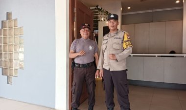 Batara Biru Polsek Bengkong Gencar Patroli ke Pemukiman Warga