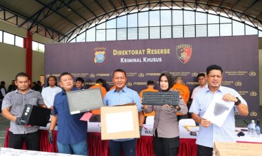 DITRESKRIMSUS POLDA KEPRI UNGKAP TINDAK PIDANA ILLEGAL AKSES SALAH SATU BANK DI KOTA BATAM