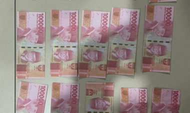 Pelaku penyebaran uang palsu berhasil diamankan polsek lubuk baja