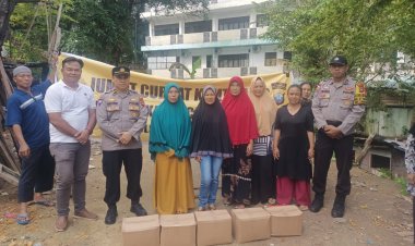 Polsek Lubuk Baja Melaksanakan jumat Curhat di baloi blok 2 Kec. Lubuk Baja Kota Batam