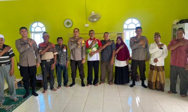 Kegiatan Jumat Curhat Polsek Batu Ampar bersama Warga Batu merah GG Nangka Blk C no 22 RT 02 Rw 08 Kelurahan Batu merah kec.Batu ampar