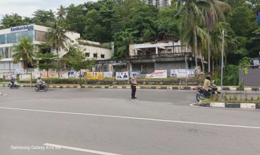 Kegiatan pengaturan Jalan Strong poin pagi di wilayah Polsek Lubuk Baja kota Batam