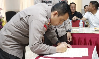 Polresta Barelang Gelar Penandatanganan Perjanjian Kinerja T.A 2024 dan Pakta Integritas T.A 2024 Dalam Rangka Zona Integritas