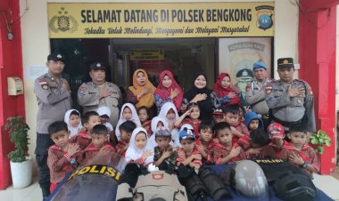Polsek Bengkong Kenalkan Profesi Polri ke Anak-anak TK Berkat Bunda