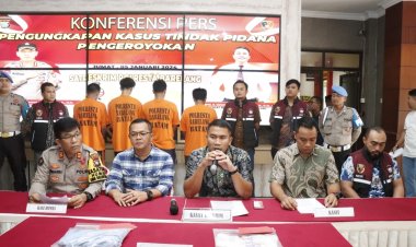 Kasat Reskrim Polresta Barelang Gelar Konferensi Pers Kasus Pengeroyokan di Malam Tahun Baru