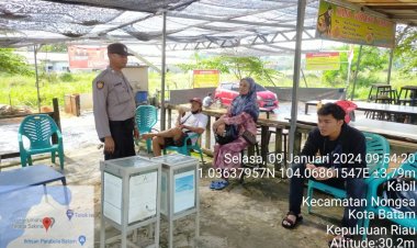 Polsek Sungai Beduk melaksanakan Sambang dan menyampaikan pesan pesan Kamtibmas kepada Warga Kecamatan Sungai Beduk