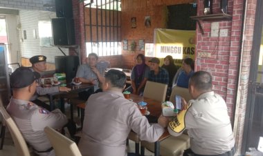 Polsek Lubuk baja Gelar Minggu Kasih Kamtibmas di Pasar Baru Jodoh Blok C1 No.1 & 2 RW. 004 Kel. Tg. Uma Kec. Lubuk Baja-Kota Batam