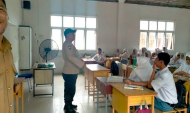 Polsek Sekupang Binluh Balap Liar Dan Knalpot Brong di Sekolah SMA Negeri 024 Kota Batam