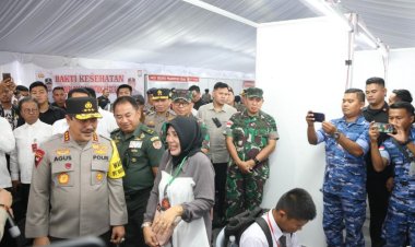 POLDA KEPRI LAKSANAKAN BAKTI KESEHATAN DAN BAKTI SOSIAL PRESISI UNTUK NEGERI