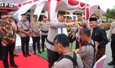 Upacara pembukaan pendidikan pembentukan bintara polri gelombang I tahun anggaran 2024 di SPN Polda Kepri Tanjung Batu