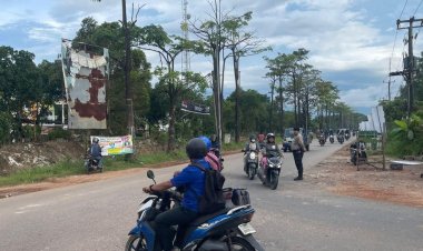 Personil Polsek Sungai Beduk Polresta Barelang Laksanakan Strong Point Pagi antisipasi kemacetan pada pagi hari