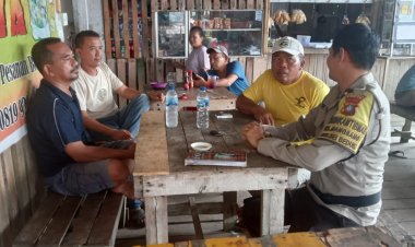 Sambang Bhabinkamtibmas Ajak Warga Wujudkan Kamtibmas Aman dan Kondusif