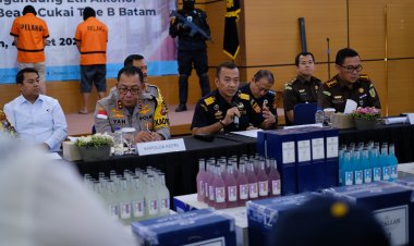 Bea Cukai Batam ungkap Kasus Penyelundupan  Minuman Mengandung Etil Alkohol