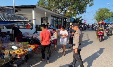 Polsek Sungai Beduk Laksanakan Pengamanan Pasar Tumpah/Bazar Ramadhan di Wilayah Hukum Polsek Sei Beduk