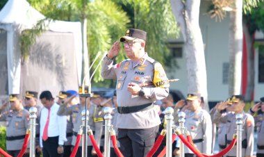 Kapolda Kepri Pimpin Upacara Hari Kesadaran Nasional dalam Bulan Suci Ramadan 2024 Guna Meningkatkan Semangat Patriotisme